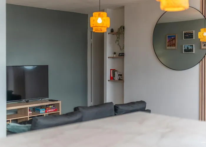 Apartament 3 Bedrooms Balcony Panoramic View - 10 Min Train Station & Metro Tuluza