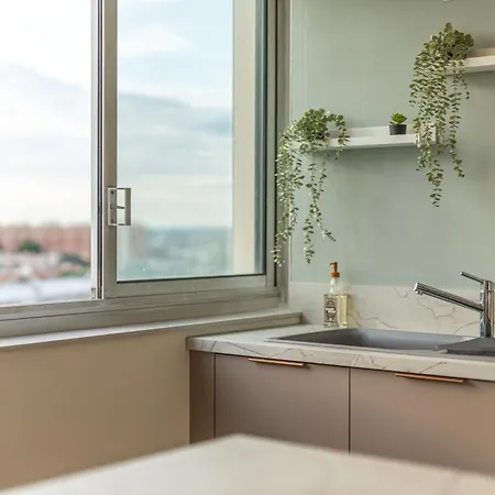 3 Bedrooms Balcony Panoramic View - 10 Min Train Station & Metro * Toulouse